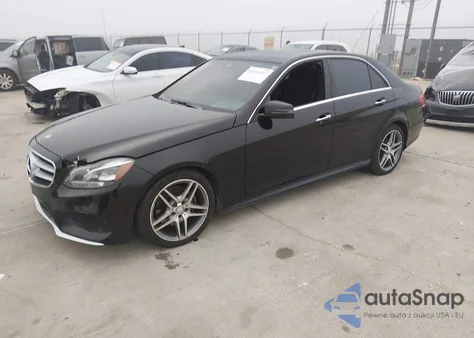 2014 Mercedes-Benz E 350 z USA, uszkodzony, nr VIN WDDHF5KB4EB032562